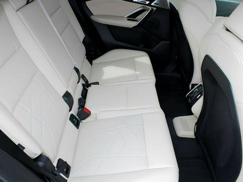 Used 2025 BMW X1 xDrive28i w/ Technology Package image 31