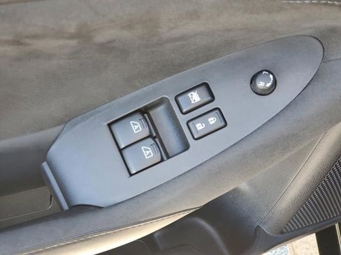 Certified 2024 Nissan Z Performance w/ Floor Mat Package image 15