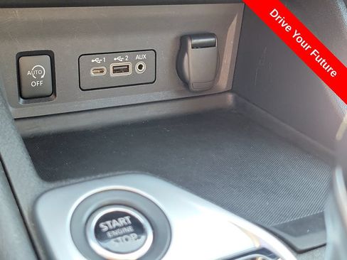 Used 2024 Nissan Sentra SV FWD image 14