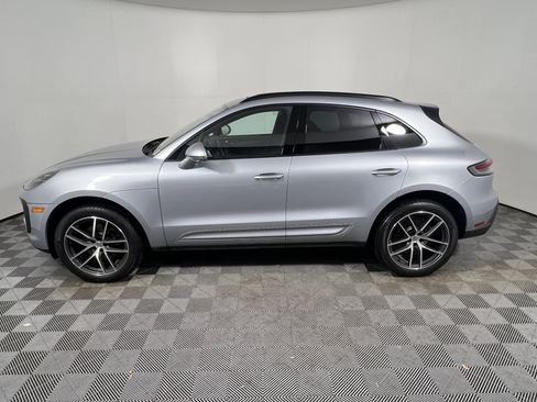 Certified 2026 Porsche Macan AWD/4WD image 2