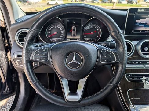Used 2018 Mercedes-Benz C 300 4MATIC Sedan image 22