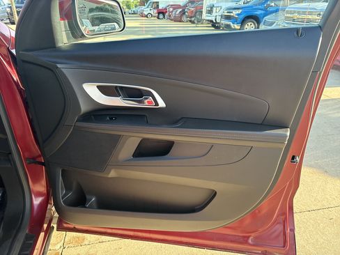 Used 2011 Chevrolet Equinox LT w/ Driver Convenience Package FWD image 17