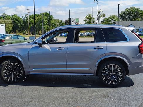 New 2026 Volvo XC90 B6 Plus image 5