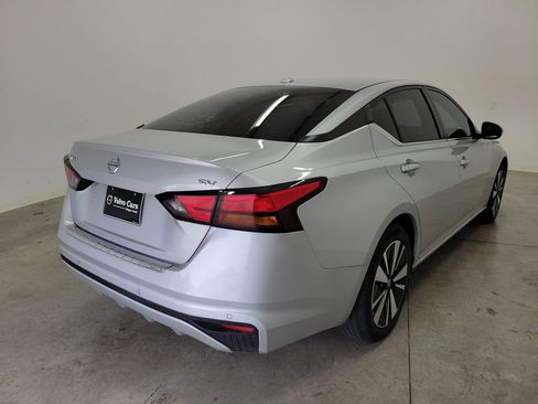 Used 2022 Nissan Altima 2.5 SV image 5