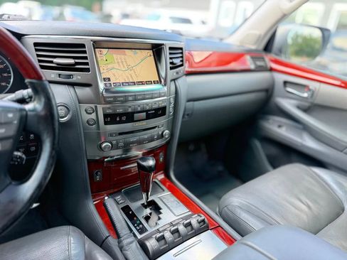Used 2008 Lexus LX 570 4WD image 21