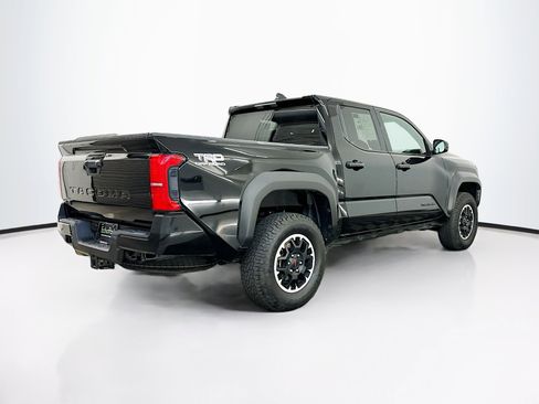Used 2025 Toyota Tacoma TRD Off-Road image 9