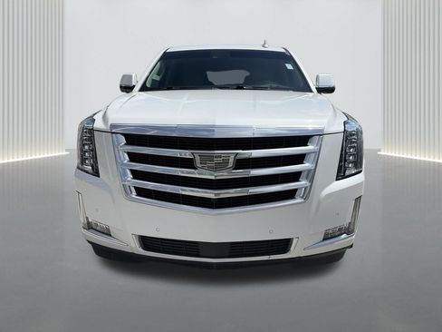 Used 2018 Cadillac Escalade Premium Luxury RWD image 1