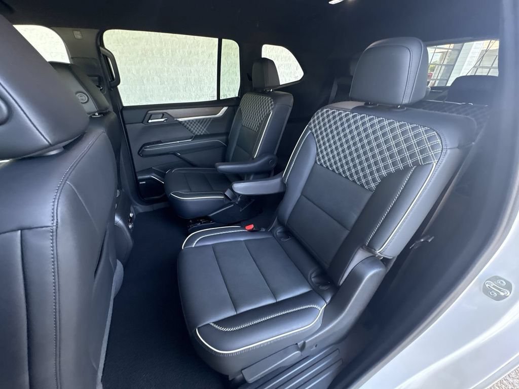 Certified 2024 GMC Acadia Denali w/ LPO, Floor Liner Package AWD/4WD image 25
