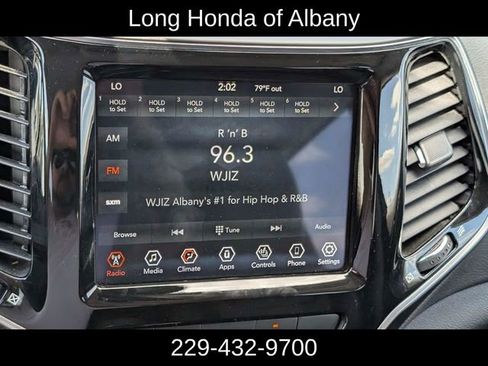 Used 2020 Jeep Cherokee Limited w/ Technology Group AWD/4WD image 26