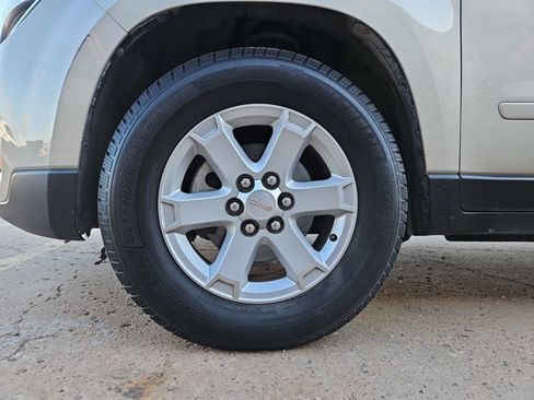 Used 2016 GMC Acadia SLE image 24