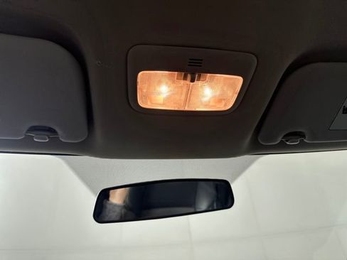 Used 2014 Toyota Corolla S image 24