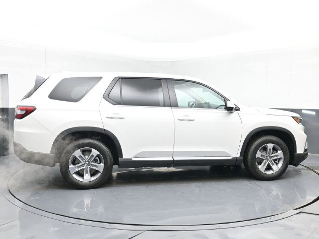 Used 2025 Honda Pilot EX-L image 15