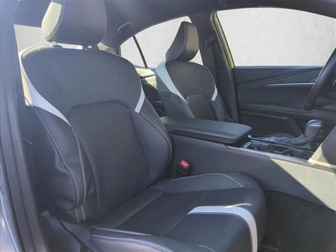 Used 2025 Toyota Camry SE image 25