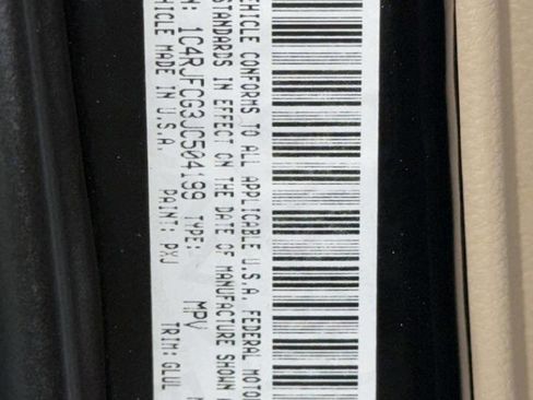 Used 2018 Jeep Grand Cherokee Overland image 18