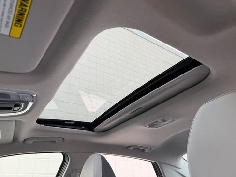 Certified 2024 Hyundai Elantra Limited image 25