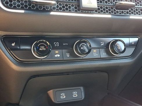 Certified 2026 Honda HR-V Sport image 16