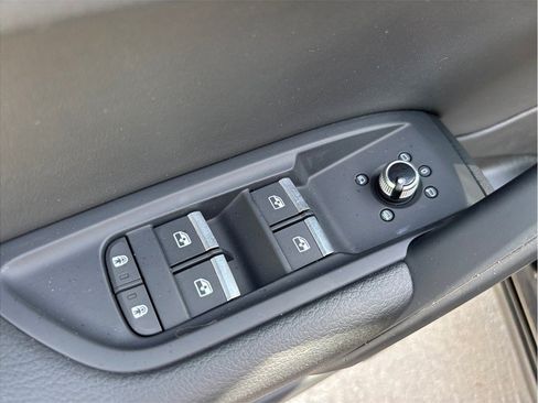 Used 2023 Audi Q5 2.0T Premium AWD/4WD image 22
