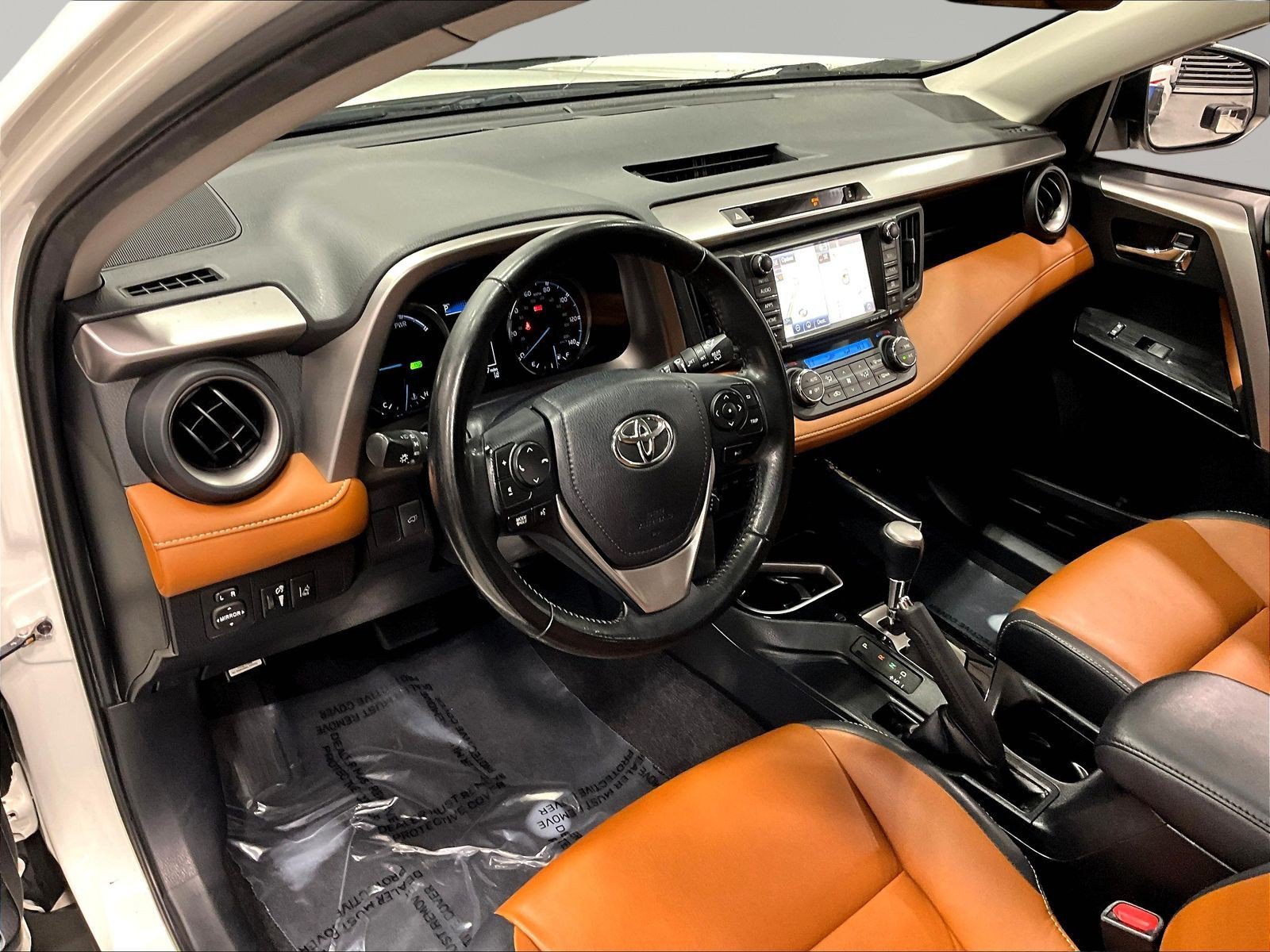 Used 2017 Toyota RAV4 Limited w/ Advanced Technology Package AWD/4WD image 17
