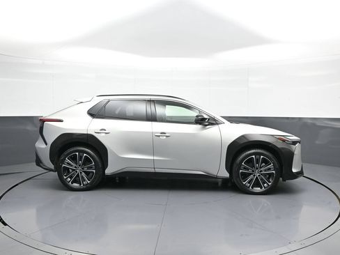 Certified 2023 Toyota bZ4X AWD w/ Weather Package image 5