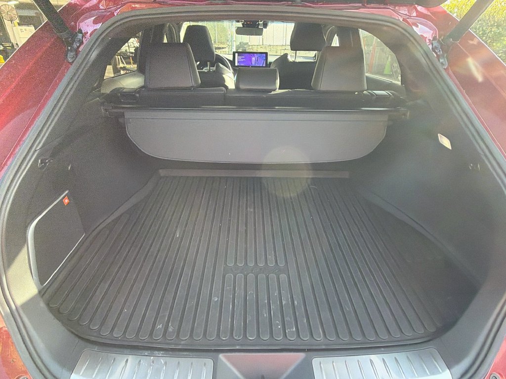 Used 2023 Toyota Venza Limited AWD/4WD image 28