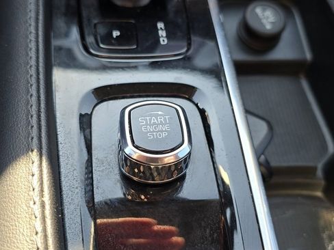 Used 2023 Volvo XC90 B6 Plus w/ Protection Package Premier image 33