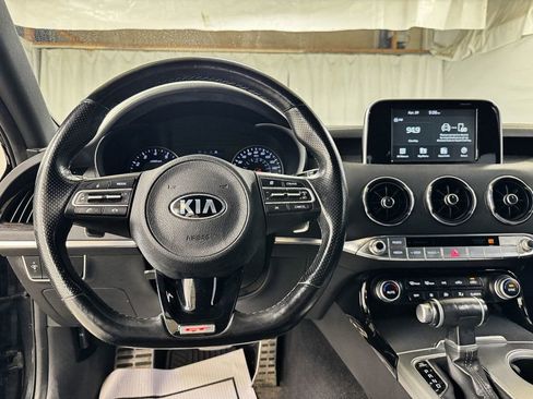 Used 2020 Kia Stinger GT AWD/4WD image 13