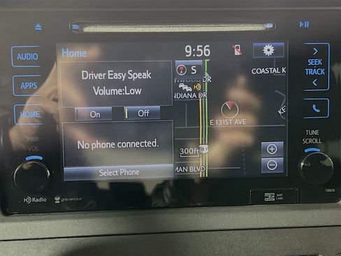 Used 2015 Toyota Sienna SE w/ SE Preferred Package image 27