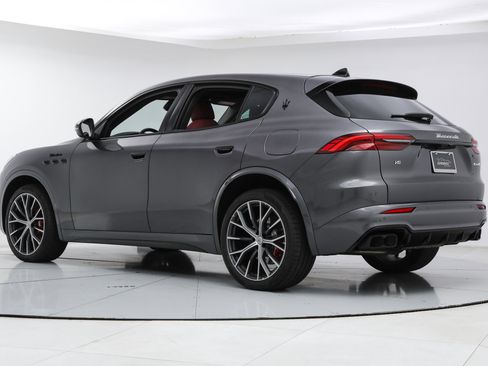 Used 2026 Maserati Grecale Modena AWD/4WD image 3