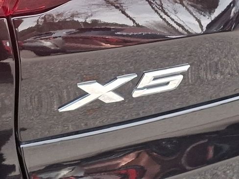 Used 2022 BMW X5 xDrive40i w/ Climate Comfort Package image 34