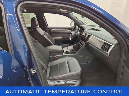 Used 2023 Volkswagen Atlas Cross Sport SE AWD/4WD image 11