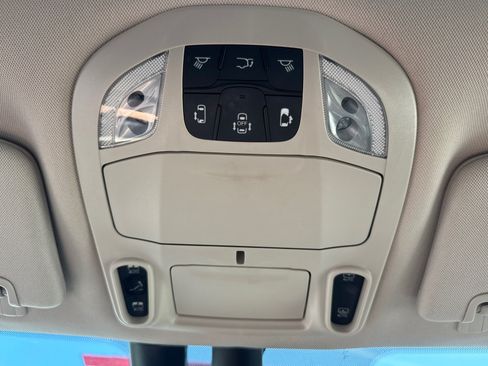 Used 2021 Chrysler Pacifica Limited w/ Premium & Safety Sphere Group AWD/4WD image 11