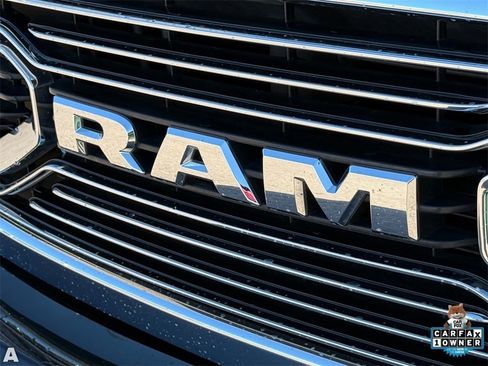 Used 2017 RAM 1500 Limited image 32