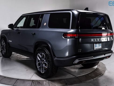 Used 2024 Rivian R1S Adventure image 6