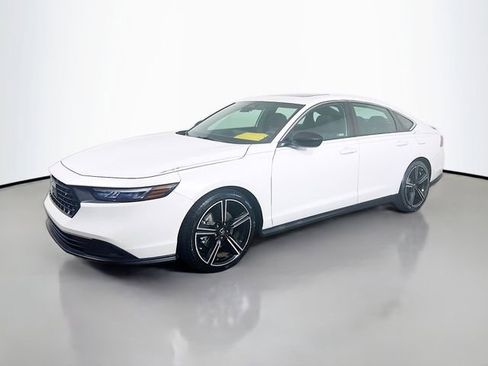 Used 2023 Honda Accord Sport image 5