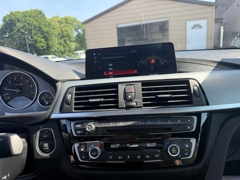 Used 2019 BMW 430i xDrive Coupe w/ M Sport Package AWD/4WD image 17