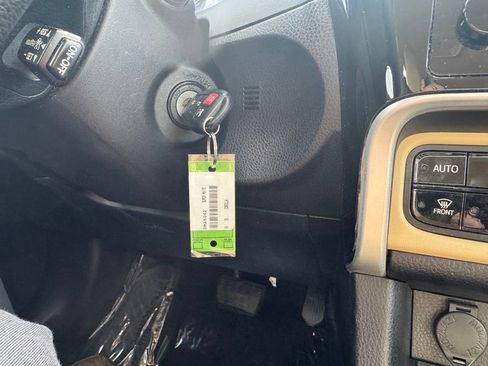 Used 2019 Toyota Corolla LE FWD image 14