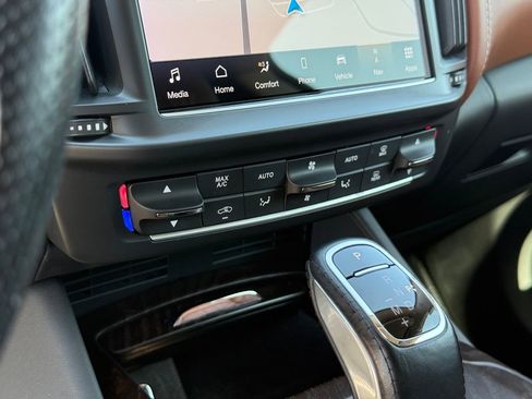 Certified 2022 Maserati Levante Modena S image 26