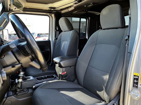 Used 2020 Jeep Gladiator Sport w/ Quick Order Package 24S image 22