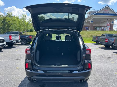 Certified 2024 Ford Escape ST-Line w/ Tech Pack #1 AWD/4WD image 13