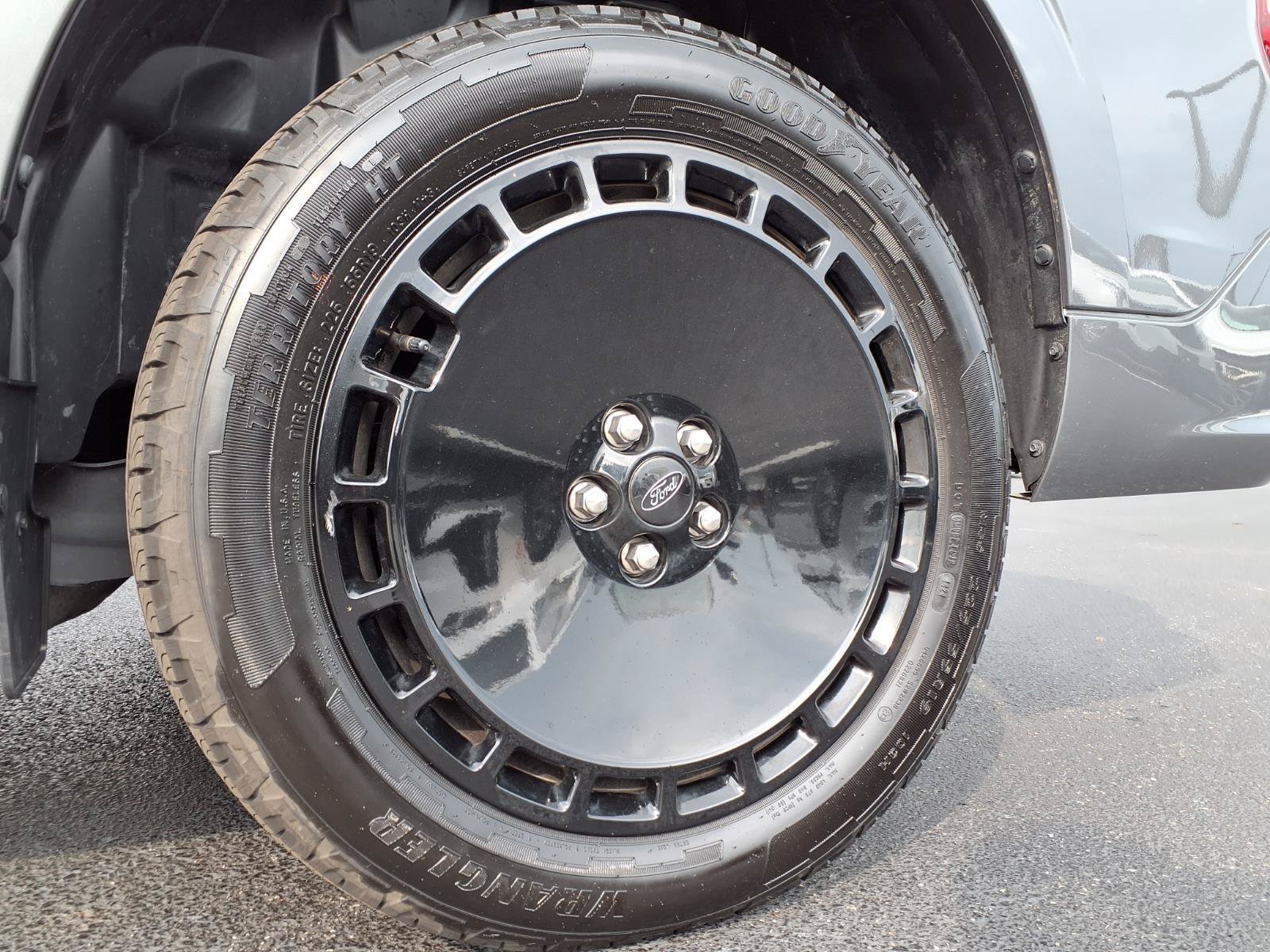 Used 2025 Ford Maverick Lobo AWD/4WD image 31