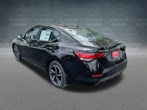 Used 2025 Nissan Sentra SV w/ Trunk Package image 12