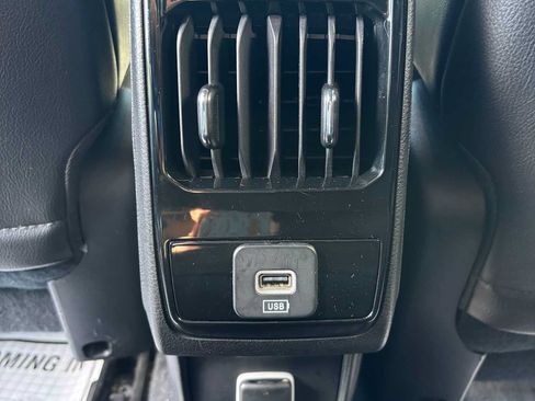 Used 2023 Jeep Compass Limited AWD/4WD image 15