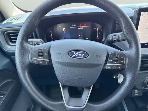 Used 2025 Ford Maverick XL image 11