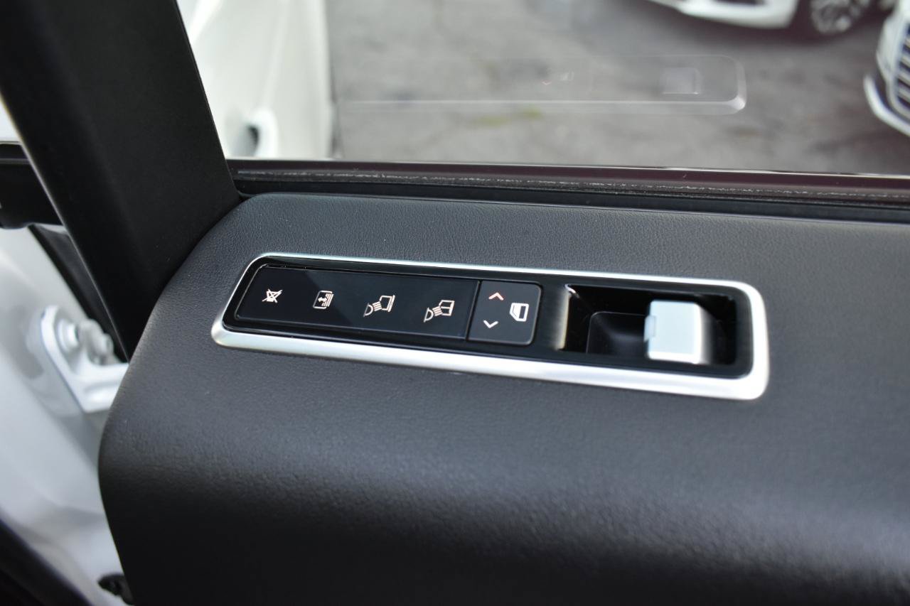 Used 2019 Land Rover Range Rover Supercharged AWD/4WD image 43
