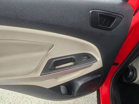 Used 2021 Ford EcoSport S image 29