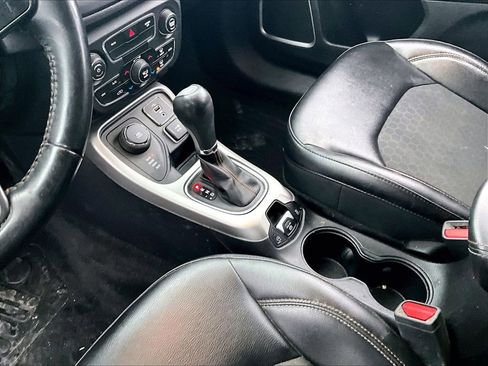 Used 2018 Jeep Compass Latitude w/ Popular Equipment Group image 13