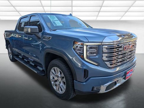 Used 2026 GMC Sierra 1500 Denali AWD/4WD image 3