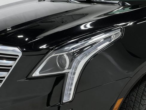 Used 2019 Cadillac XT5 FWD image 33