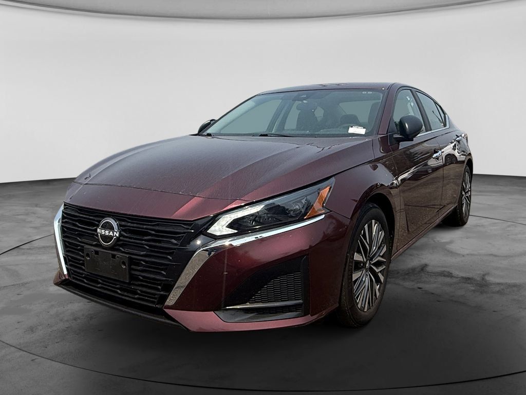 Used 2025 Nissan Altima 2.5 SV FWD image 4