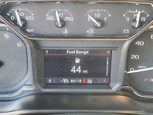 Used 2021 GMC Sierra 1500 AT4 w/ Off-Road Performance Package image 11